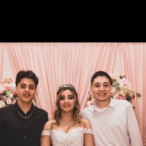 Meet your Posher, Bella